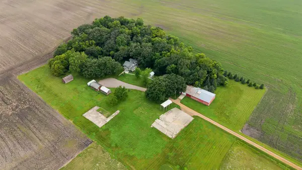 8363 County Road 2, Glencoe, MN 55336