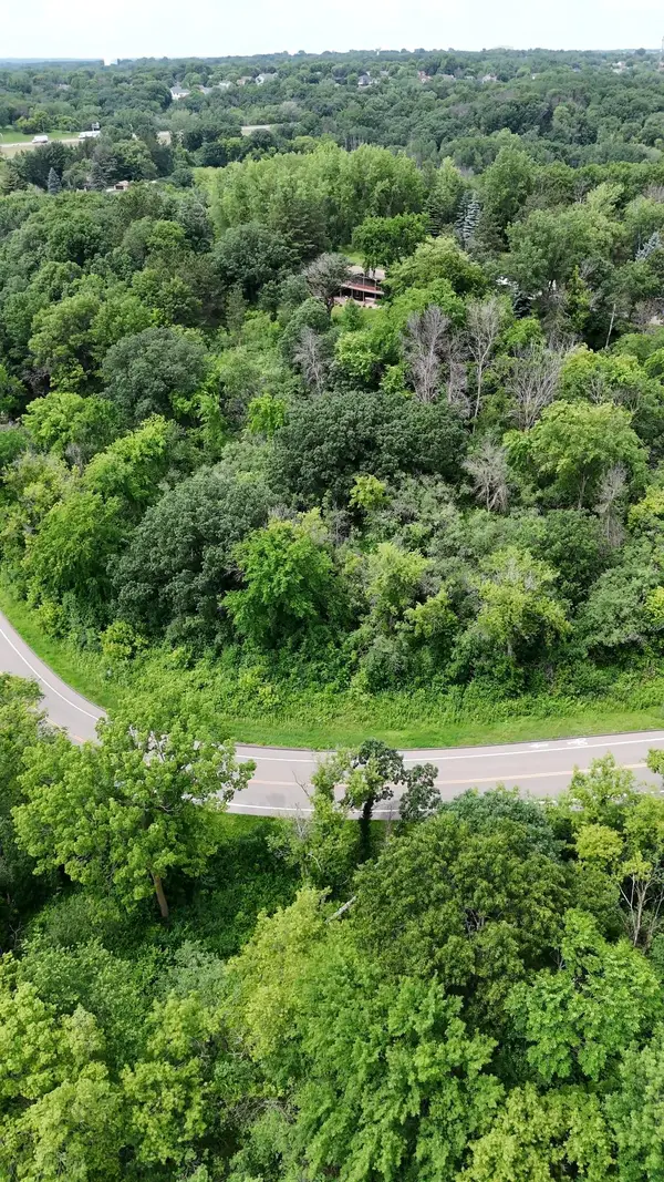 2685 Carver Avenue E, Saint Paul, MN 55119