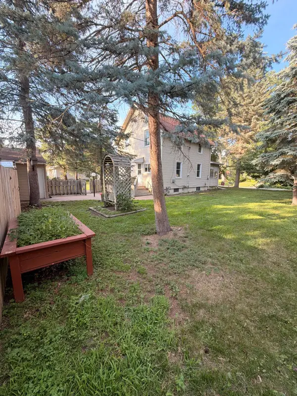 409 1st Avenue N, Sartell, MN 56377