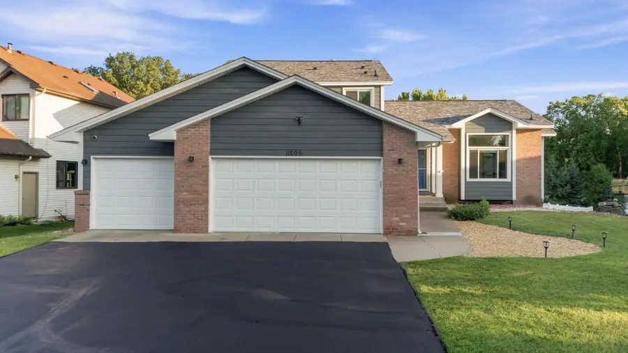11205 72nd Avenue N, Osseo, MN 55369 - #2