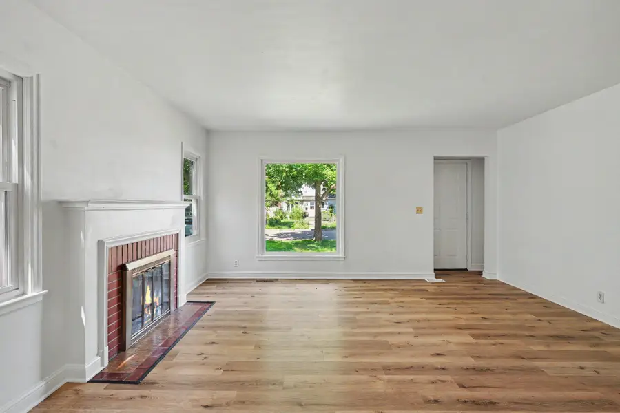 3830 Zenith Avenue N, Minneapolis, MN 55422 - #3