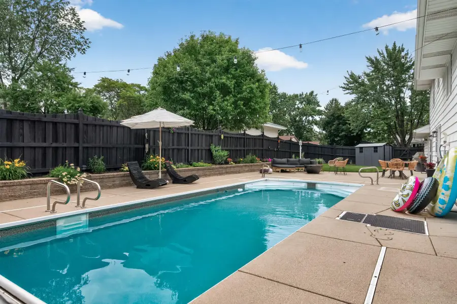 3506 Hilltop Street, Saint Paul, MN 55110 - #3
