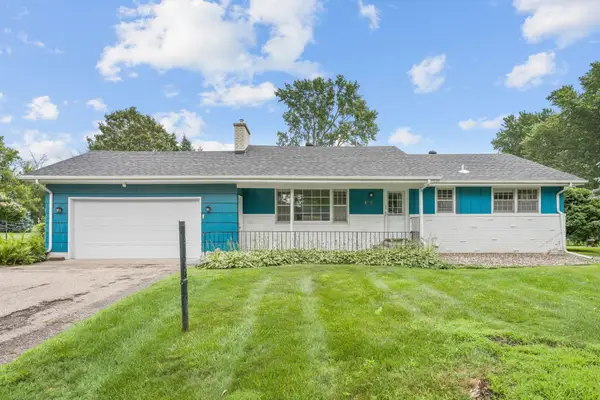 413 Whitegate Lane, Wayzata, MN 55391