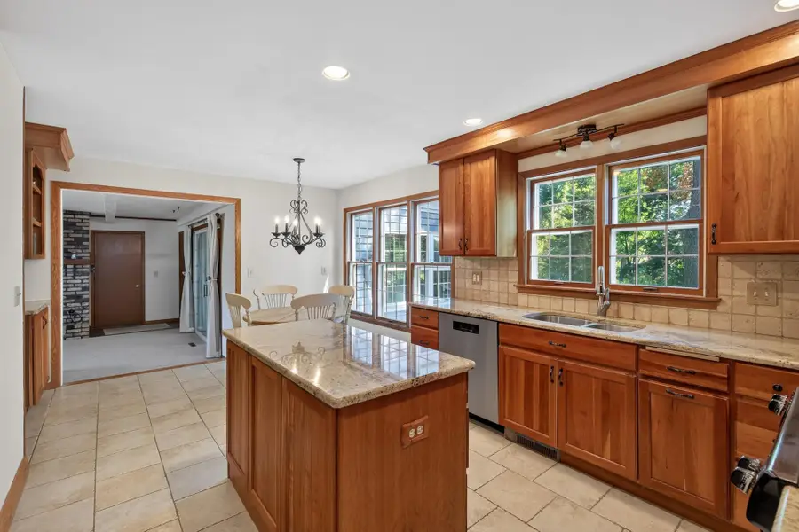 8906 138th Street Court, Apple Valley, MN 55124 - #2