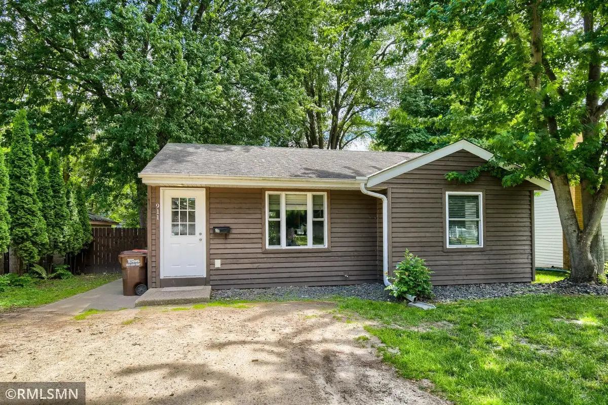 911 5th Street W, Hastings, MN 55033 - #1