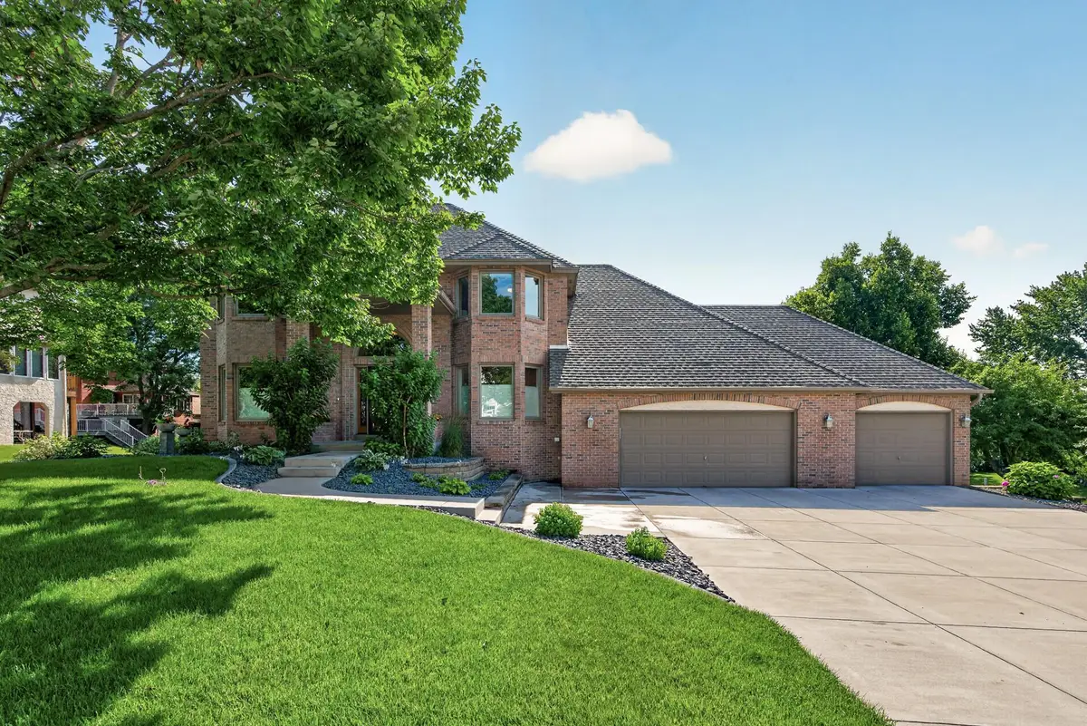 4283 Hillview Lane, Saint Paul, MN 55127 - #1