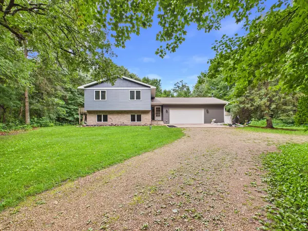 4926 Shady Lane, North Branch, MN 55056