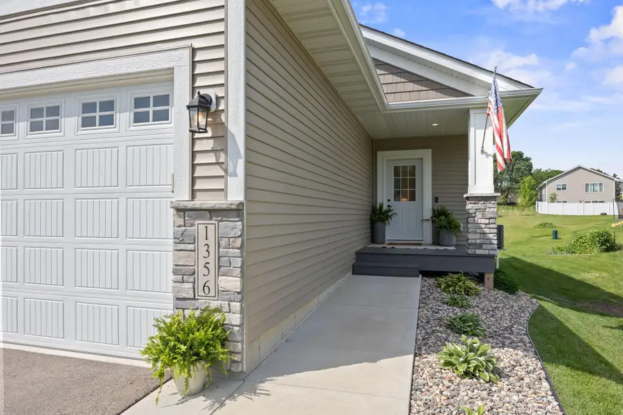 1356 Southfork Drive Se, Hutchinson, MN 55350 - #3