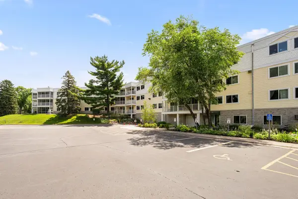130 E Demont Avenue E #348, Saint Paul, MN 55117