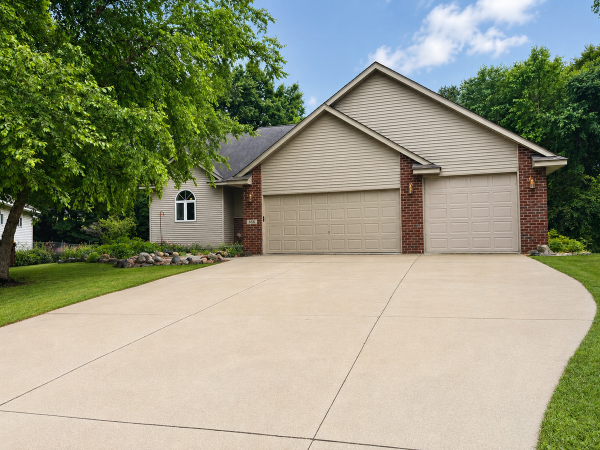 856 Bridle Creek Lane, Jordan, MN 55352 - #1