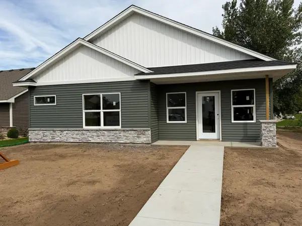 2242 8th Lane Se, Cambridge, MN 55008