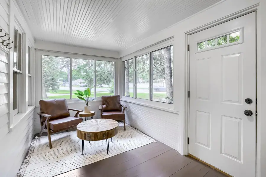 3019 W Old Shakopee Road W, Bloomington, MN 55431 - #3