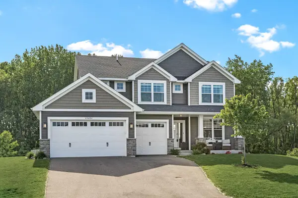 20490 Ginger Court, Lakeville, MN 55044