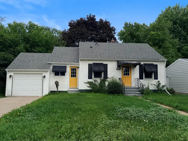 6716 Cedar Lake Road S, Minneapolis, MN 55426