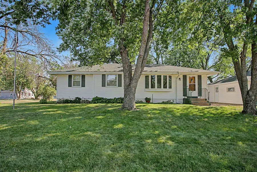 160 109th Avenue Ne, Blaine, MN 55434 - #3