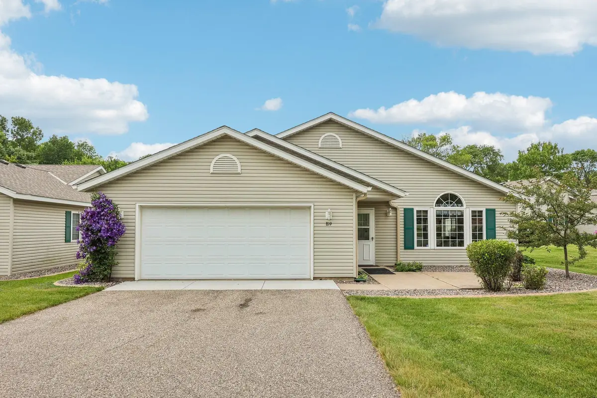 819 7th Avenue Ne, Buffalo, MN 55313 - #1