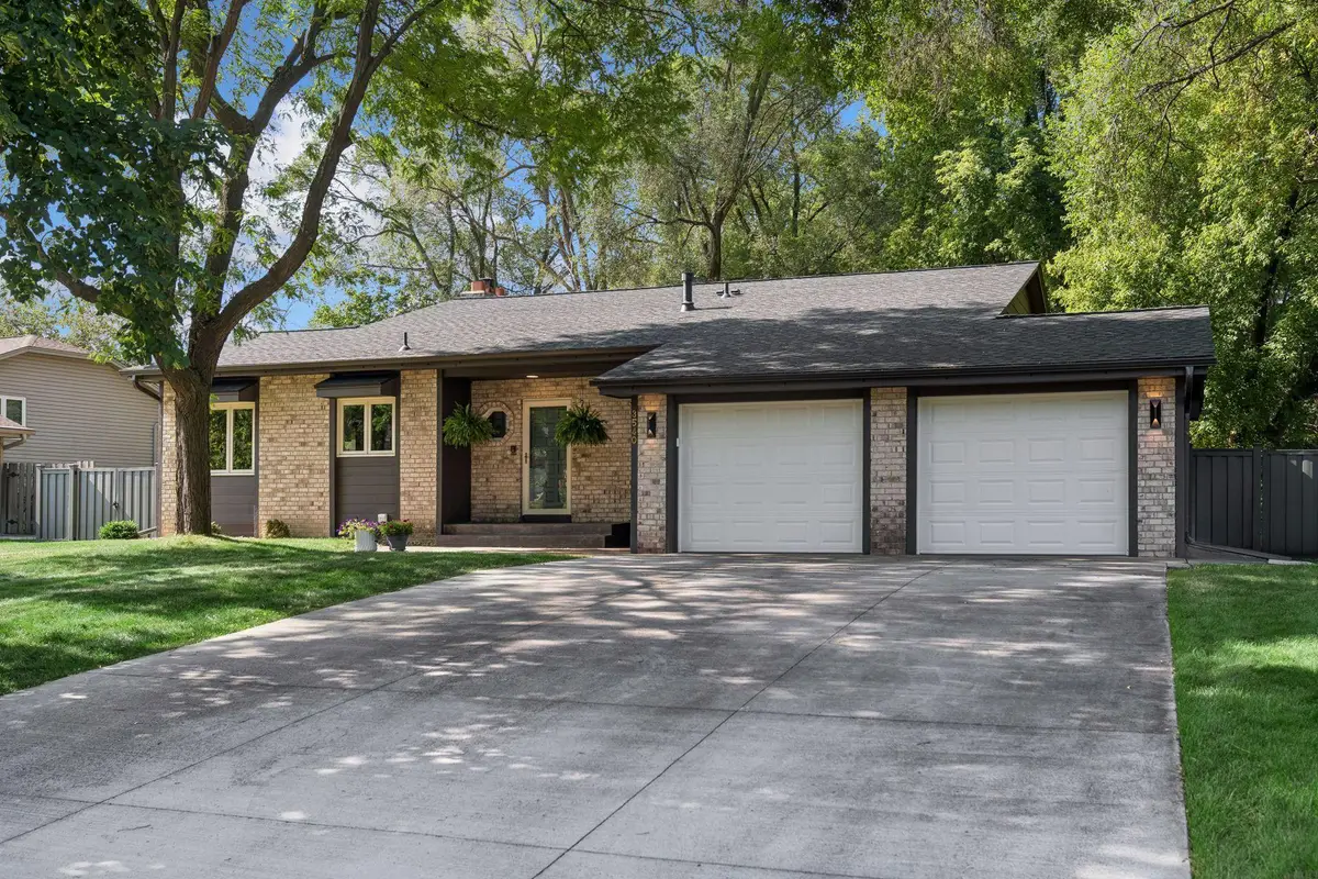 3540 115th Avenue Nw, Coon Rapids, MN 55433 - #1
