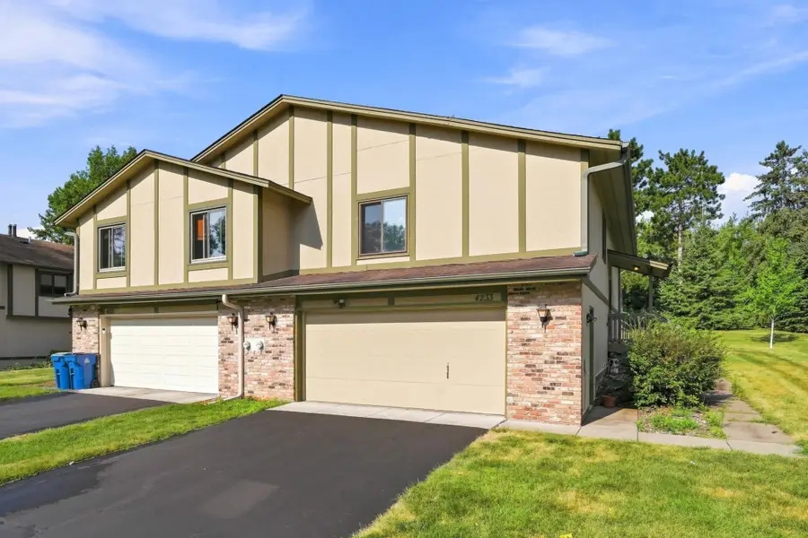 4233 Thornhill Lane, Saint Paul, MN 55127 - #3