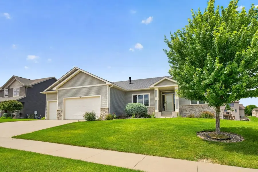 3413 Stonehedge Drive Ne, Rochester, MN 55906 - #2