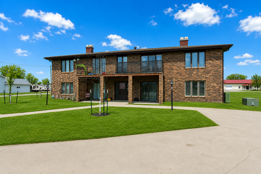 241 6th Avenue S, Casselton, ND 58012 - #2