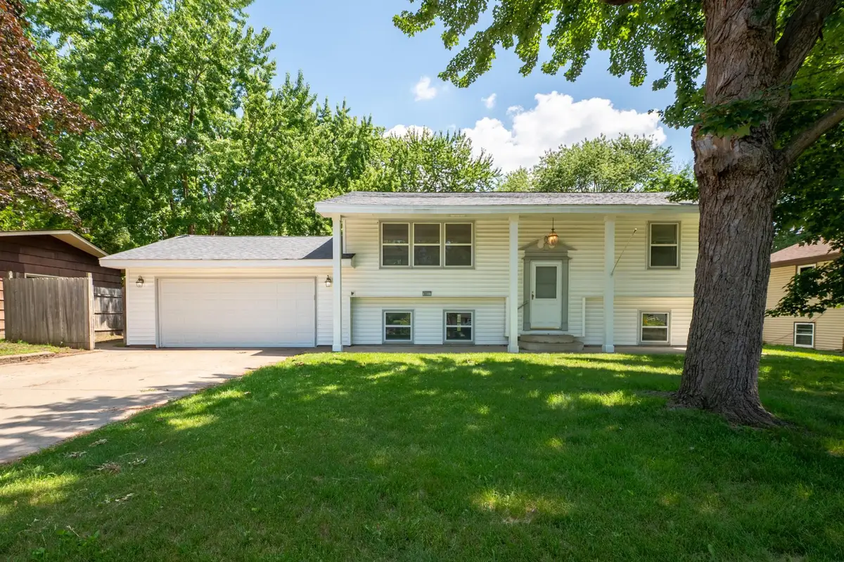 8031 Jefferson Street Ne, Spring Lake Park, MN 55432 - #1