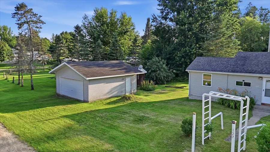 127 N 2nd Avenue, Warba, MN 55793 - #2