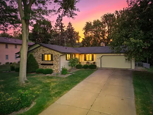 8009 37th Avenue N, Minneapolis, MN 55427
