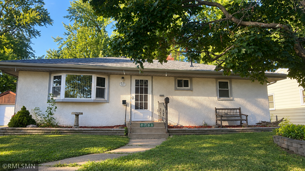 1731 California Avenue E, Saint Paul, MN 55106