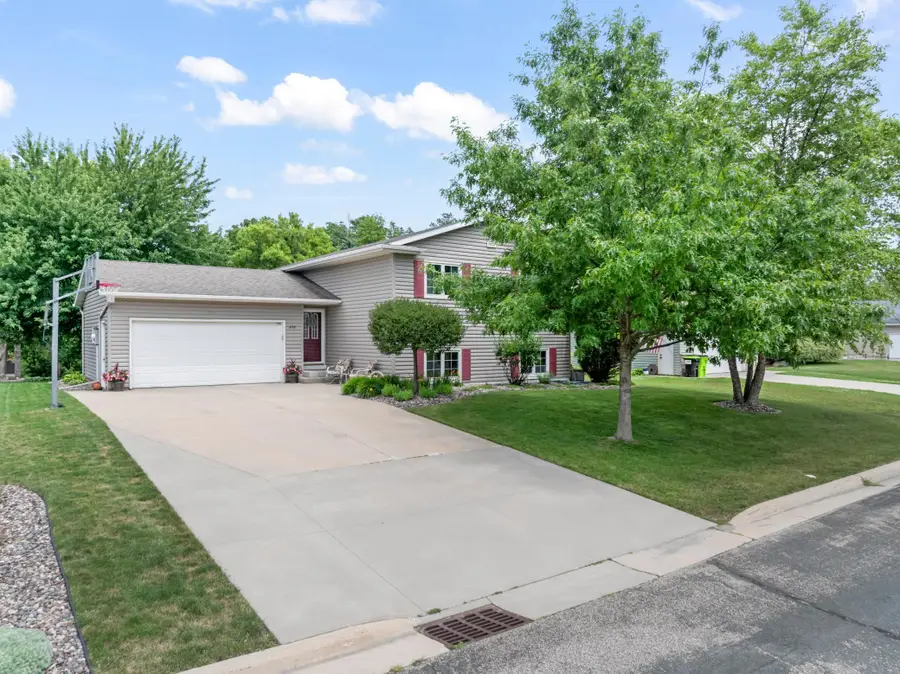 450 Lally Court, Zumbrota, MN 55992 - #2