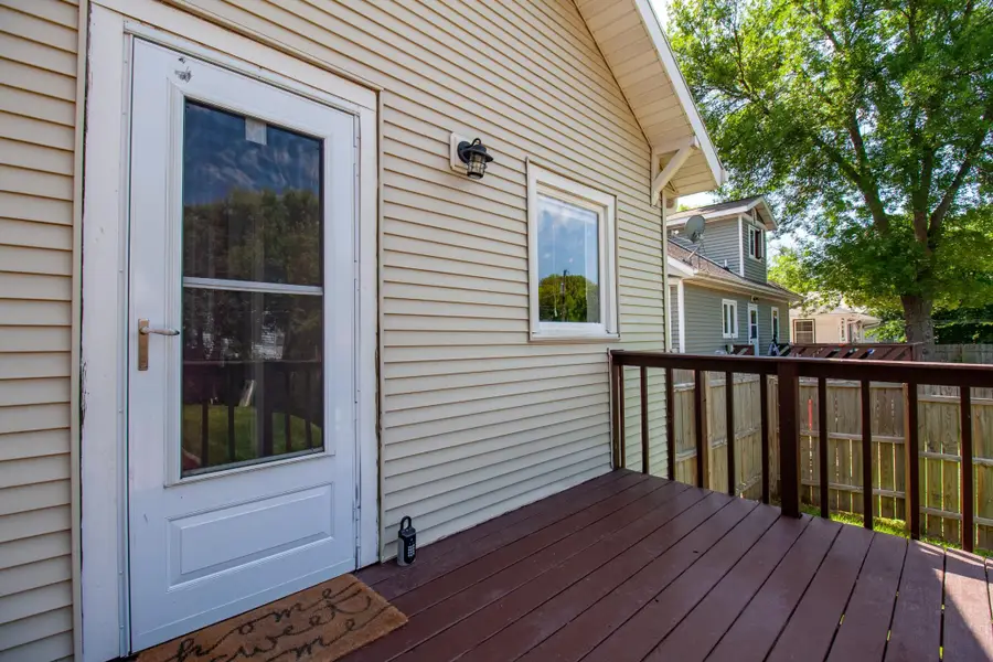 102 W Beech Avenue W, Fergus Falls, MN 56537 - #3