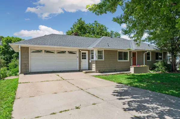 3104 Silver Lake Road Ne, Minneapolis, MN 55418