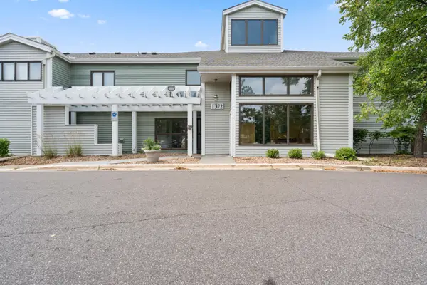 1372 Carling Drive #306, Saint Paul, MN 55108