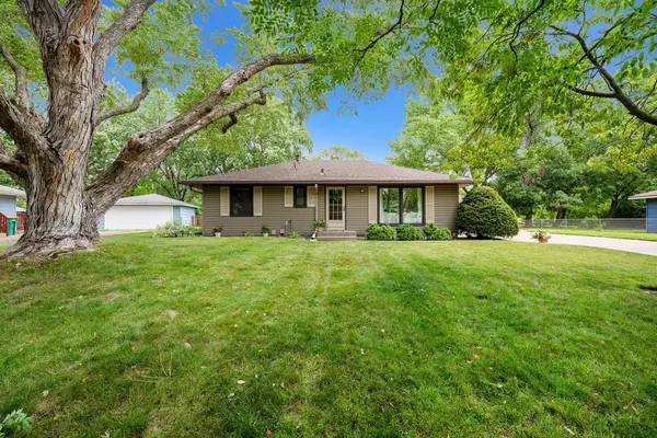 11335 Swallow Street Nw, Minneapolis, MN 55433