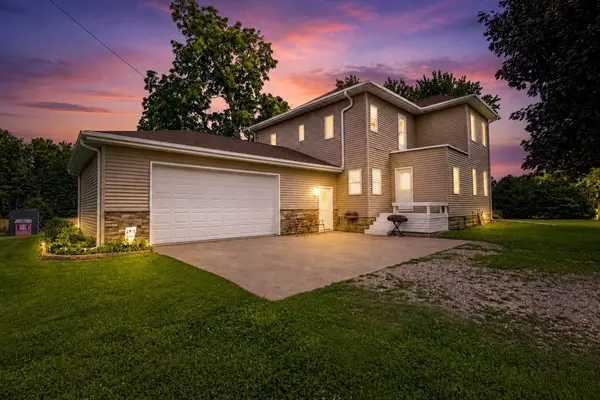 19933 900th Avenue, Austin, MN 55912