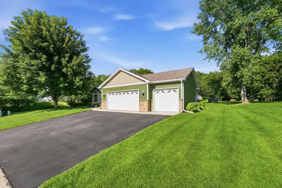 2351 Providence Place Ne, Sauk Rapids, MN 56379 - #3