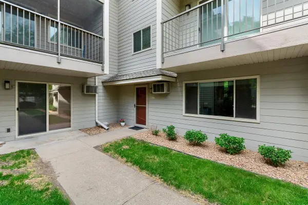 2110 Ridge Drive #13, Minneapolis, MN 55416