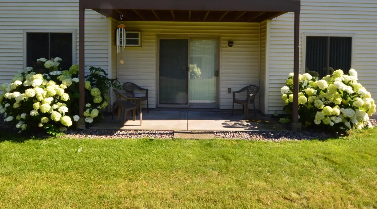 1585 Cohansey Street #101, Saint Paul, MN 55117 - #1
