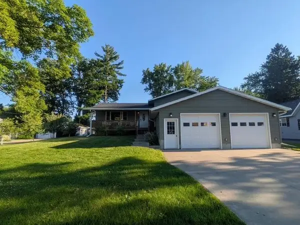427 1st Avenue W, Clear Lake, WI 54005