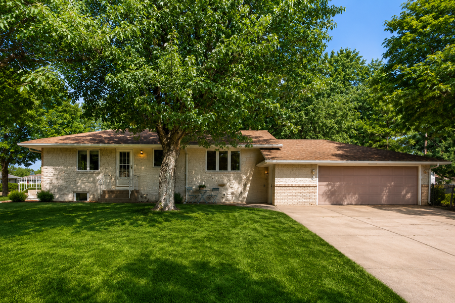 558 113th Lane Nw, Coon Rapids, MN 55448 - #3