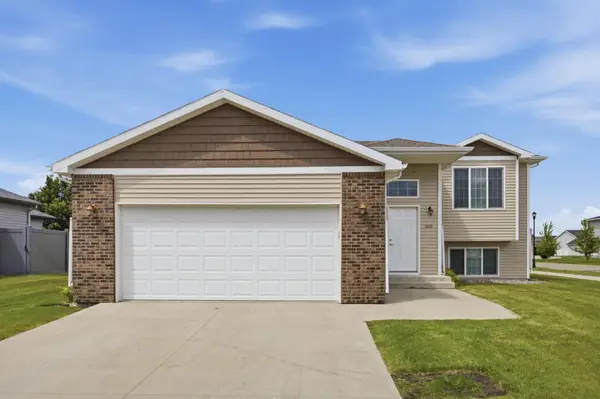 1210 30th Avenue W, West Fargo, ND 58078