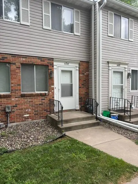 6357 15th Street N, Saint Paul, MN 55128
