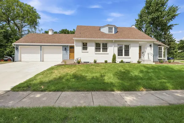 4920 Sunnyside Road, Minneapolis, MN 55424
