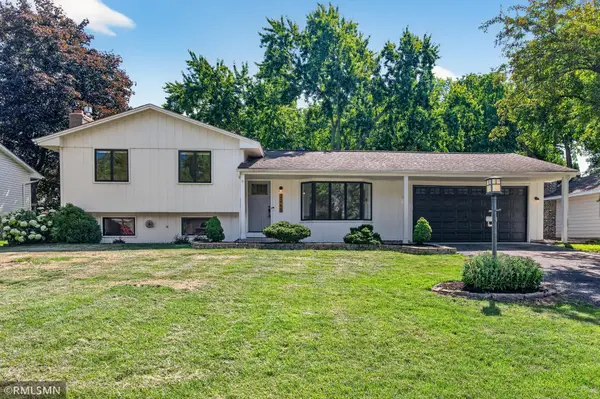 2265 Lamplight Drive, Saint Paul, MN 55125