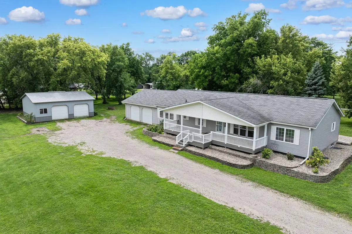 403 W Margaret Street, Fairmont, MN 56031 - #1