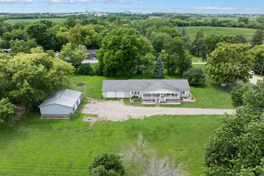 403 W Margaret Street, Fairmont, MN 56031 - #2