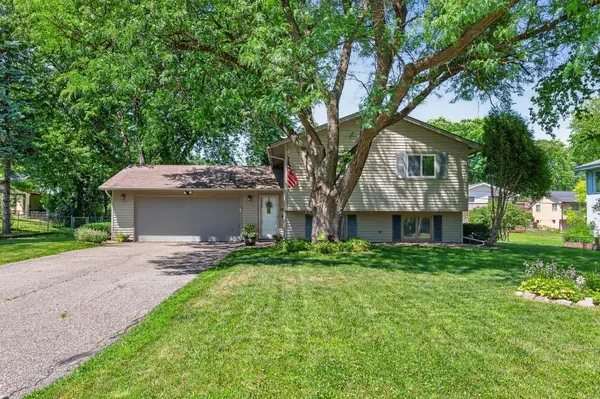 12630 25th Avenue N, Minneapolis, MN 55441