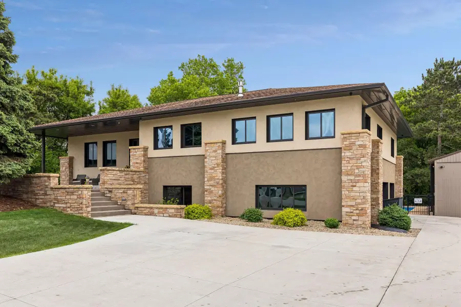 2900 Skyline Drive, Eagan, MN 55121 - #2