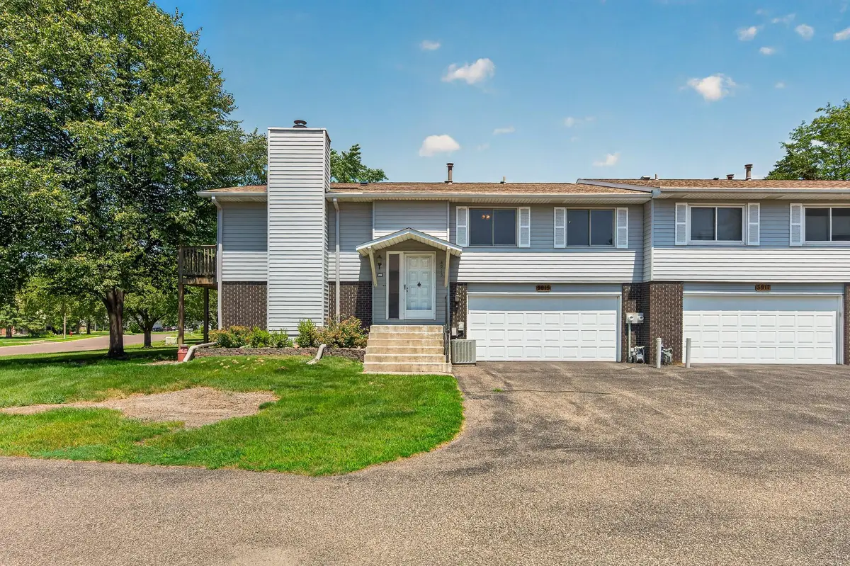 3915 Gershwin Avenue N, Oakdale, MN 55128 - #1