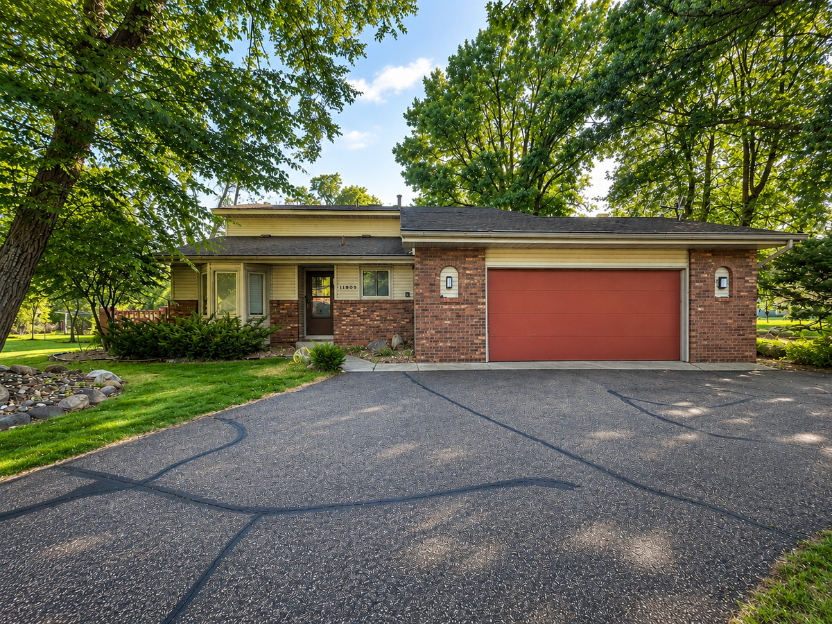 11809 Edgewood Avenue N, Champlin, MN 55316 - #1