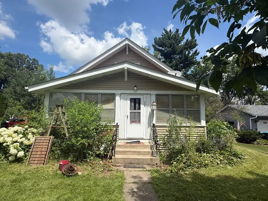 2119 Eldridge Avenue E, Saint Paul, MN 55109 - #3